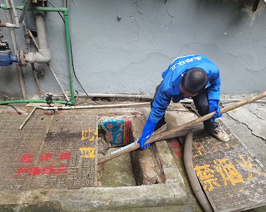 康马清掏化粪池