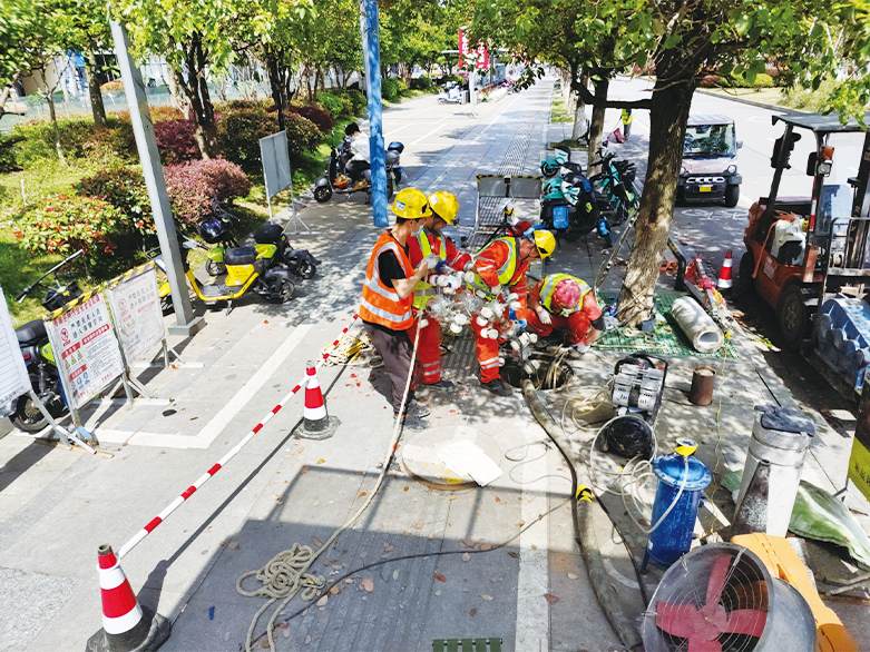  康马UV-CIPP紫外光固化修复